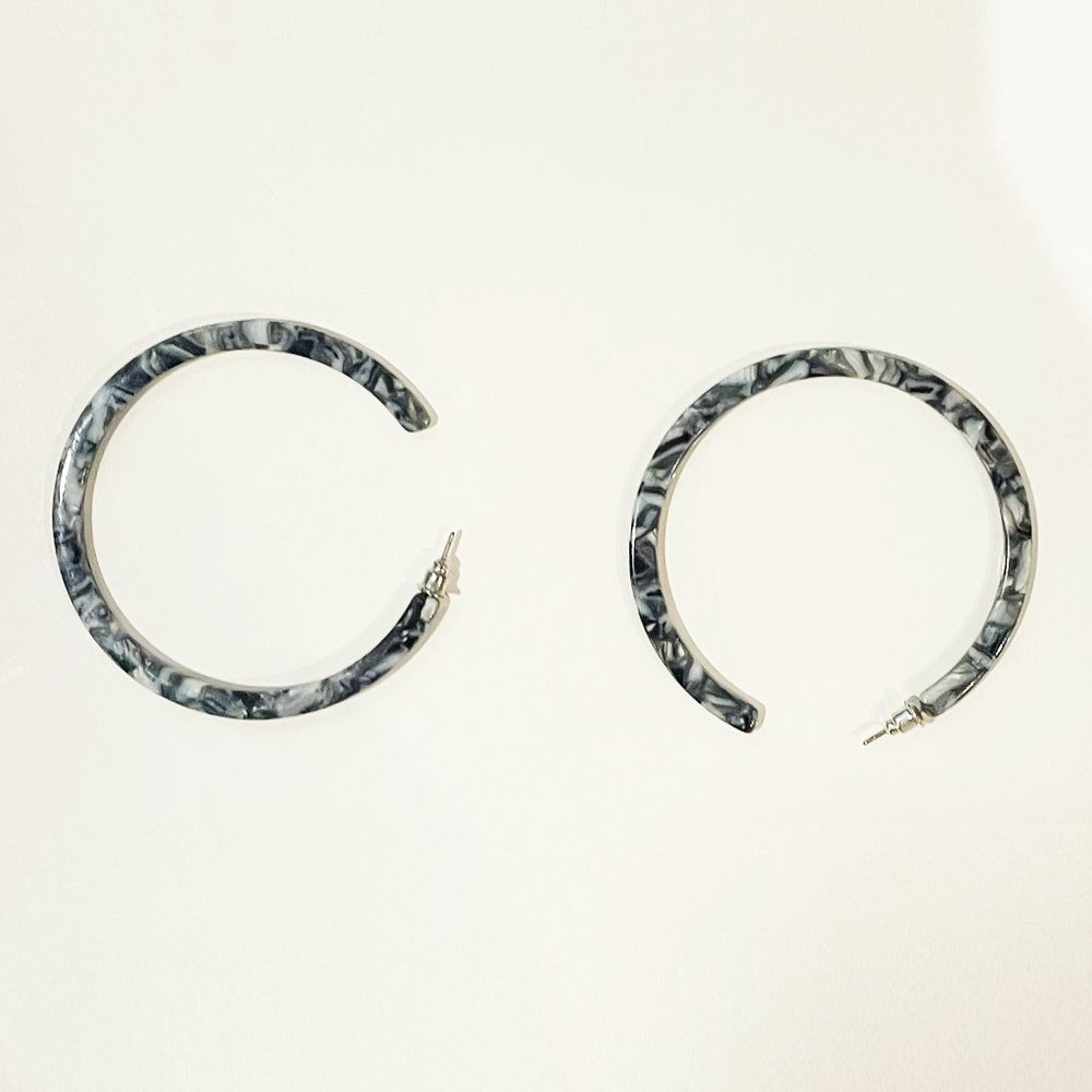 Grey Tortoise Hoop Earrings (6cm)